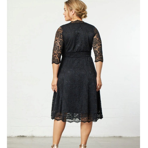 Elegant Black Lace Dress - Picture 3 of 9